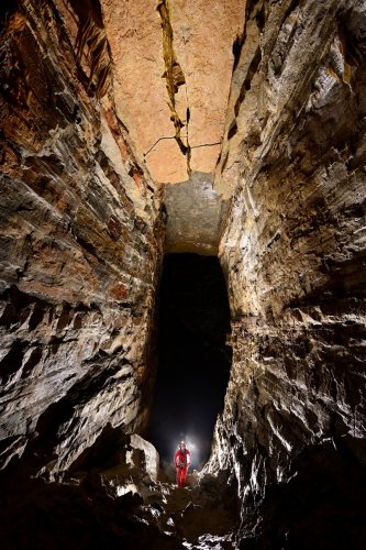 Fontaine de Champclos (Ardèche) - Galerie rectangulaire après la salle du Montblanc(SP-23-1747)